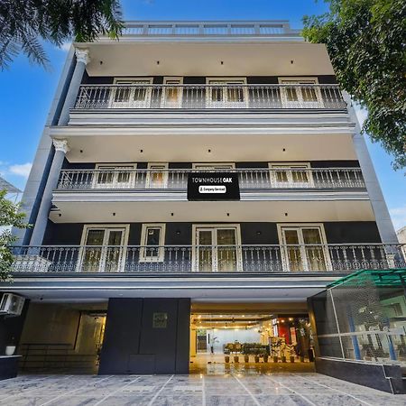 Super Townhouse Oak Udyog Vihar Hotel Gurgáon Kültér fotó