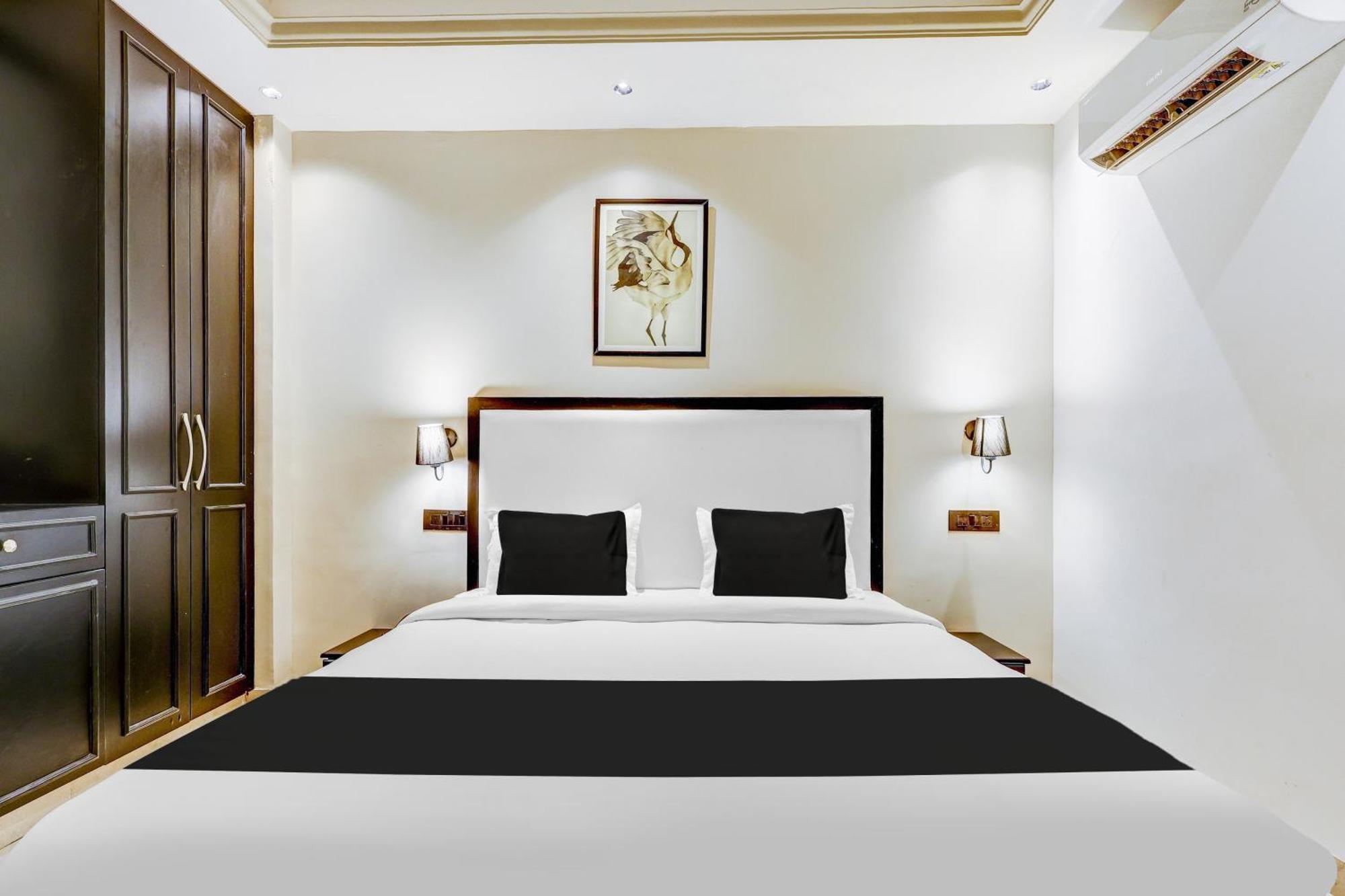 Super Townhouse Oak Udyog Vihar Hotel Gurgáon Kültér fotó